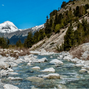 Acquisition de 2 projets d'aménagement hydroélectriques dans les Alpes 